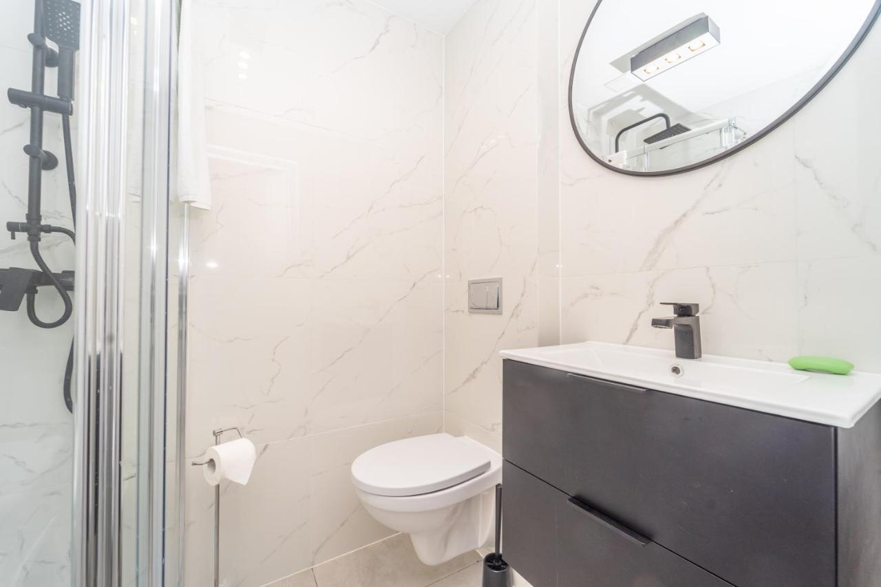 Przytulny Apartament 3City Z Dwiema Sypialniami W Gdyni By Noclegi Renters Gdynia Kültér fotó